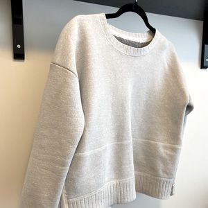 Lululemon Structured Crew with Side Zippers Size 8